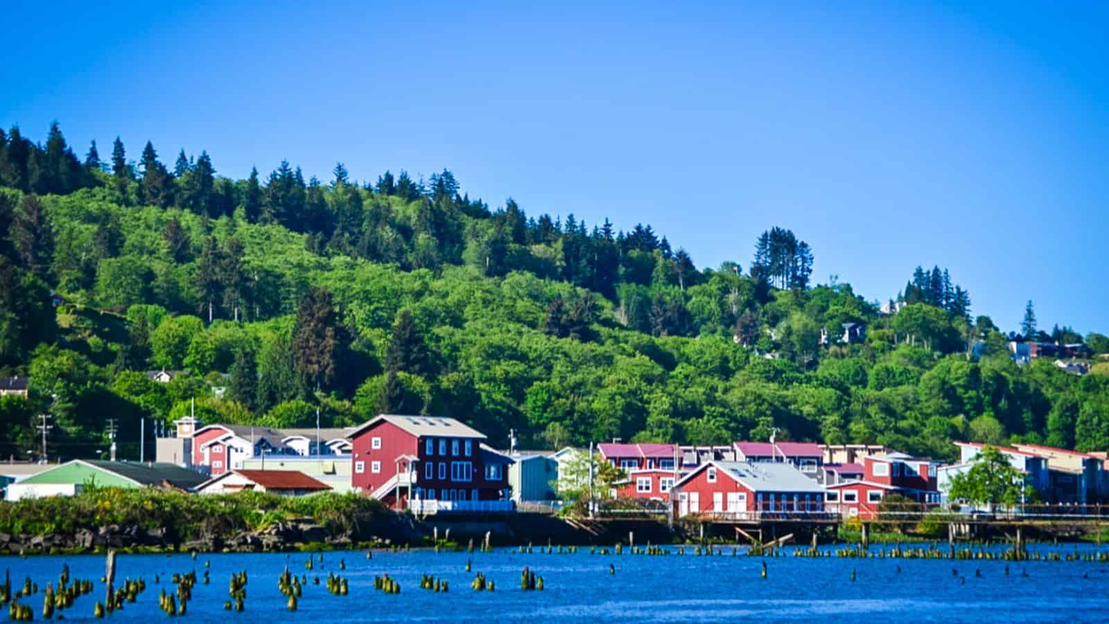 Your Perfect Getaway Guide: 19 Best Oregon Vacation Spots 26 Astoria, Oregon