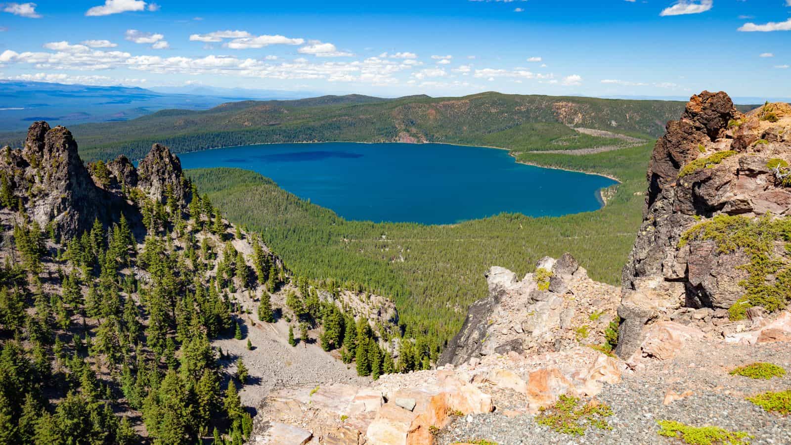 Your Perfect Getaway Guide: 19 Best Oregon Vacation Spots 36 Newberry National Volcanic Monument, Oregon