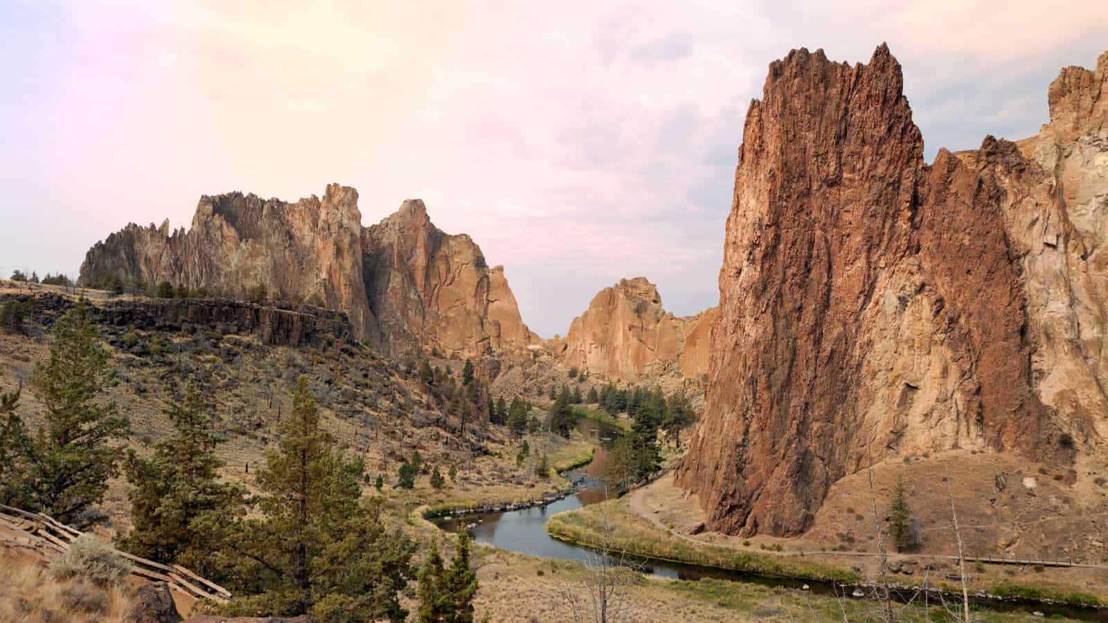 Your Perfect Getaway Guide: 19 Best Oregon Vacation Spots 32 Smith Rock State Park, Oregon