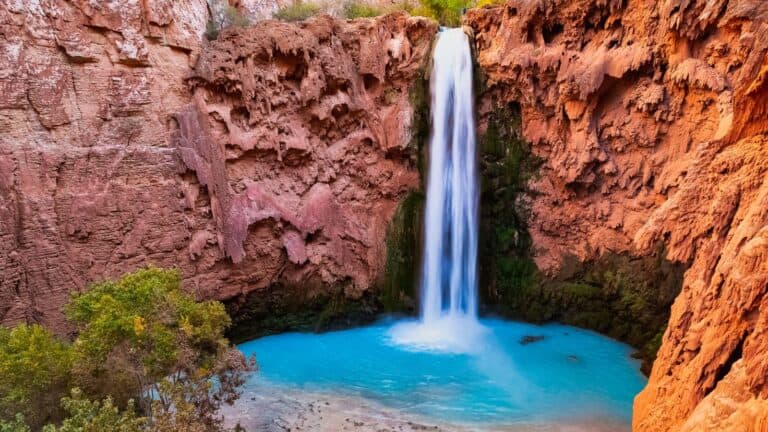 Waterfalls in Las Vegas – 10 Beautiful Sites to Visit!