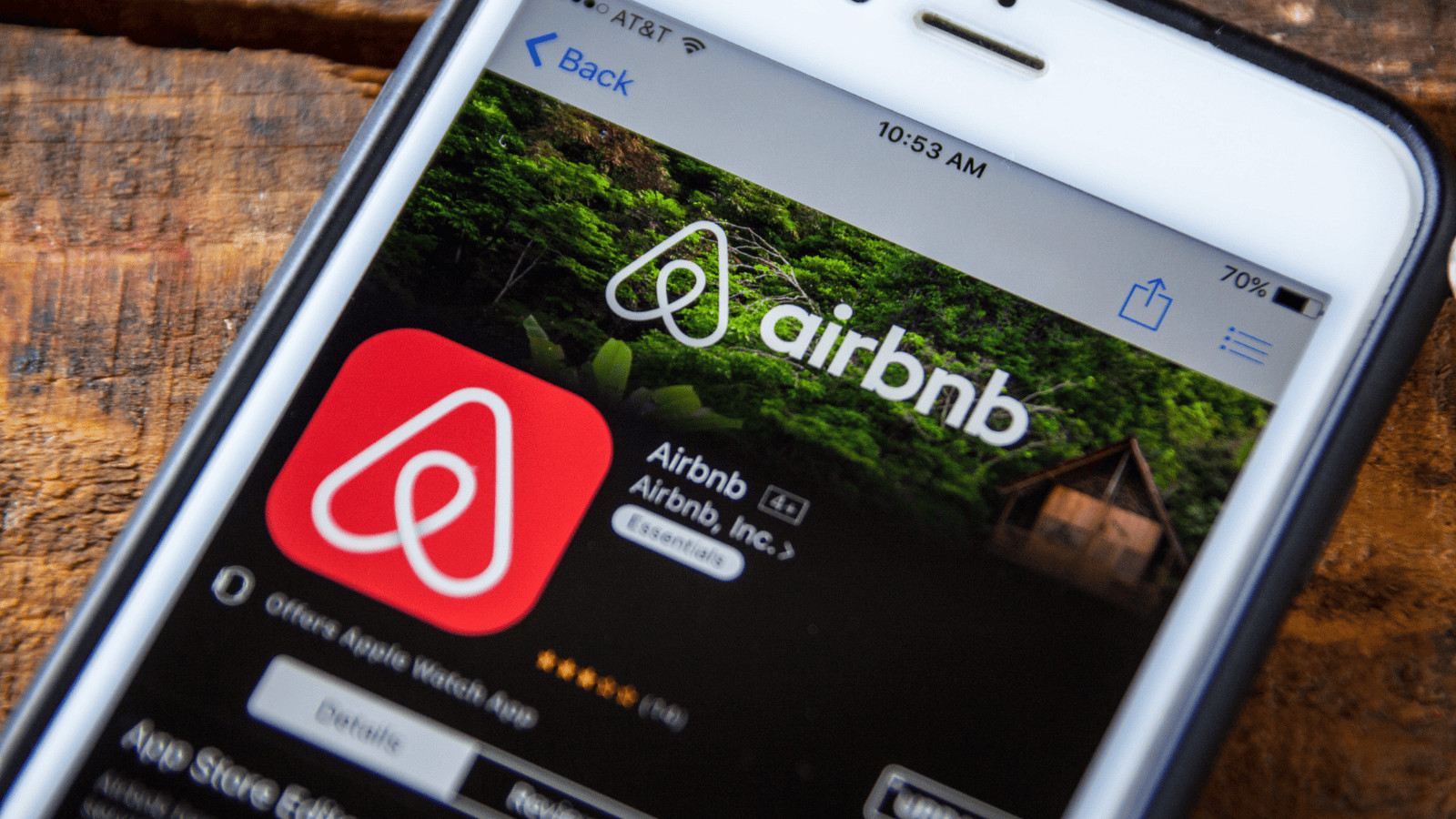 Must-Visit Travel Apps and Websites For Planning A Vacation 7 Airbnb Website