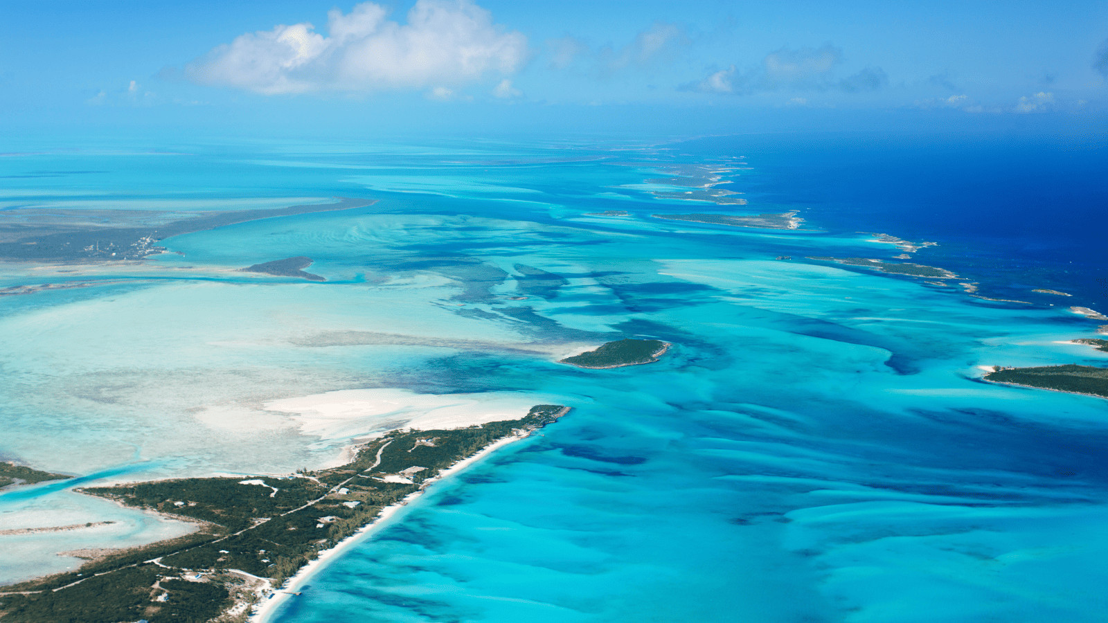 Escape to Extravagance: Top 15 Luxe Destinations Around the Globe 2 Bahamas 1