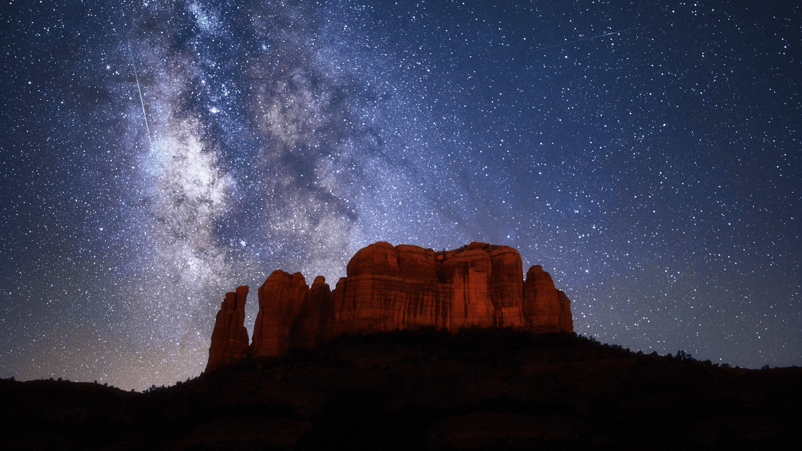 Beyond Borders: 10 UFO Hotspots That'll Blow Your Mind! 6 Sedona