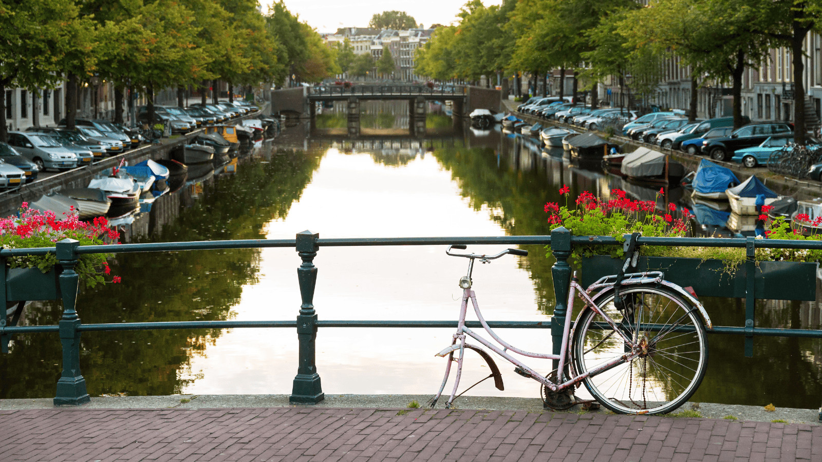 The World's Most Overrated Cities According to the Internet 5 Amsterdam