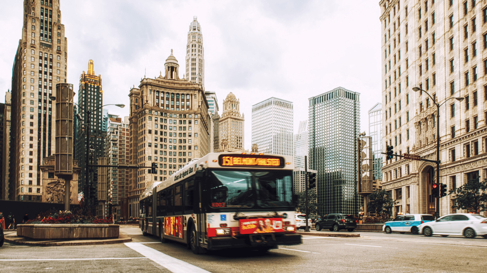 A Commuter's Paradise: Top 10 States for Public Transport 6 Chicago - Public Transport