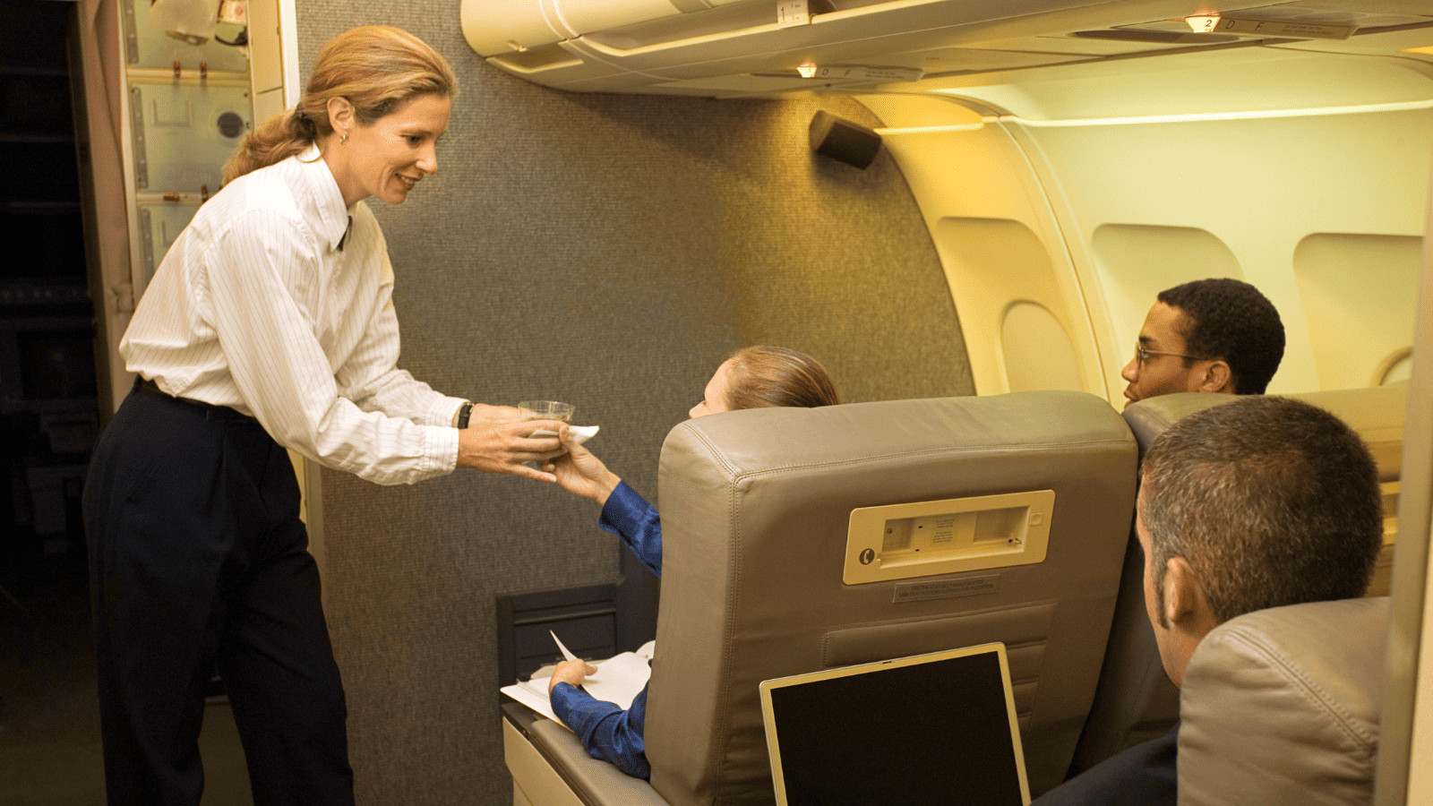 Flight attendants - Be polite