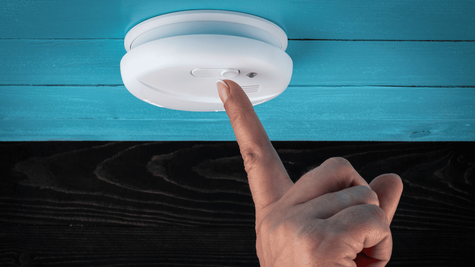 Airbnb Safety Concerns: 7 Essential Tips for a Safe Trip 5 Airbnb Safety - Alarms