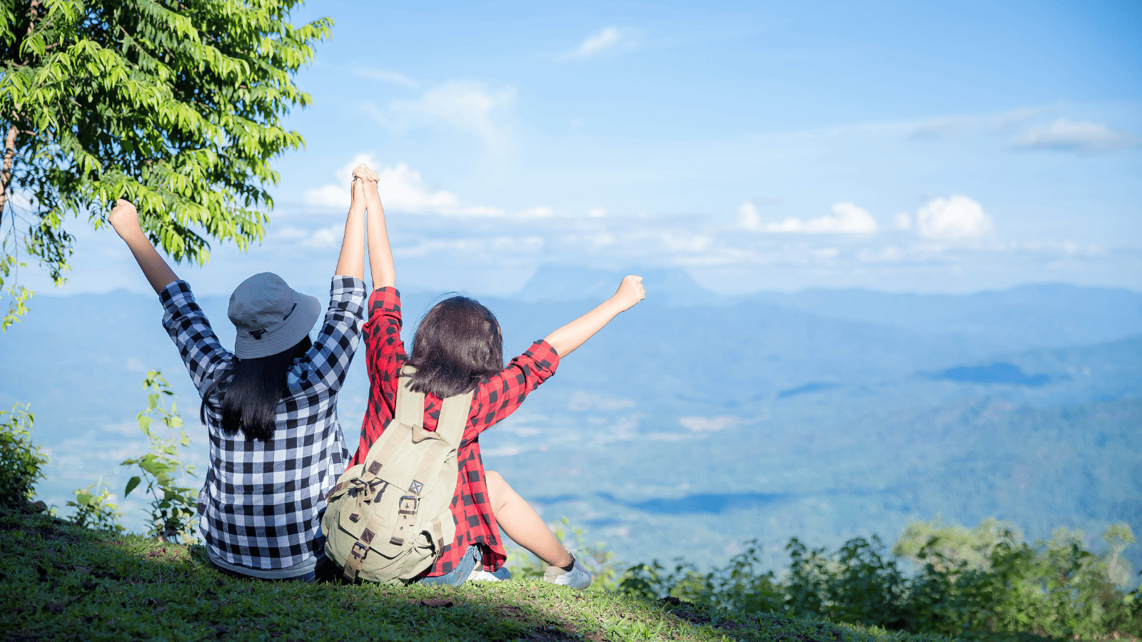 Struggling With Travel Anxiety? Try These Easy-To-Do Tips 6 Travel anxiety friend