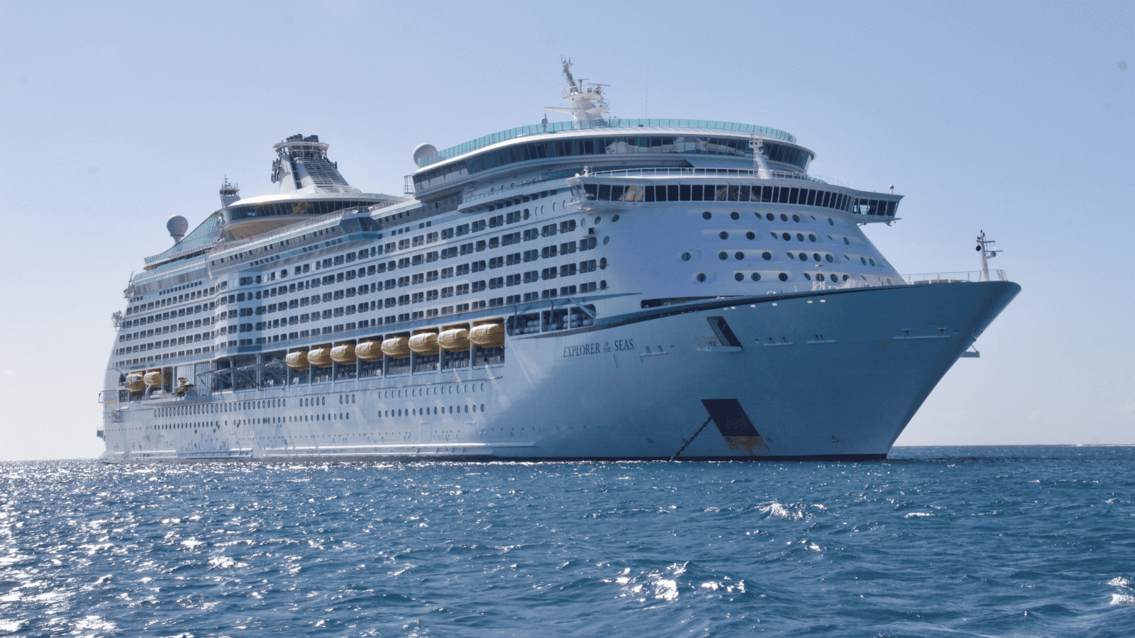 Norovirus Surges: Cruise Ships Battle Alarming Outbreaks 1 Norovirus cruise