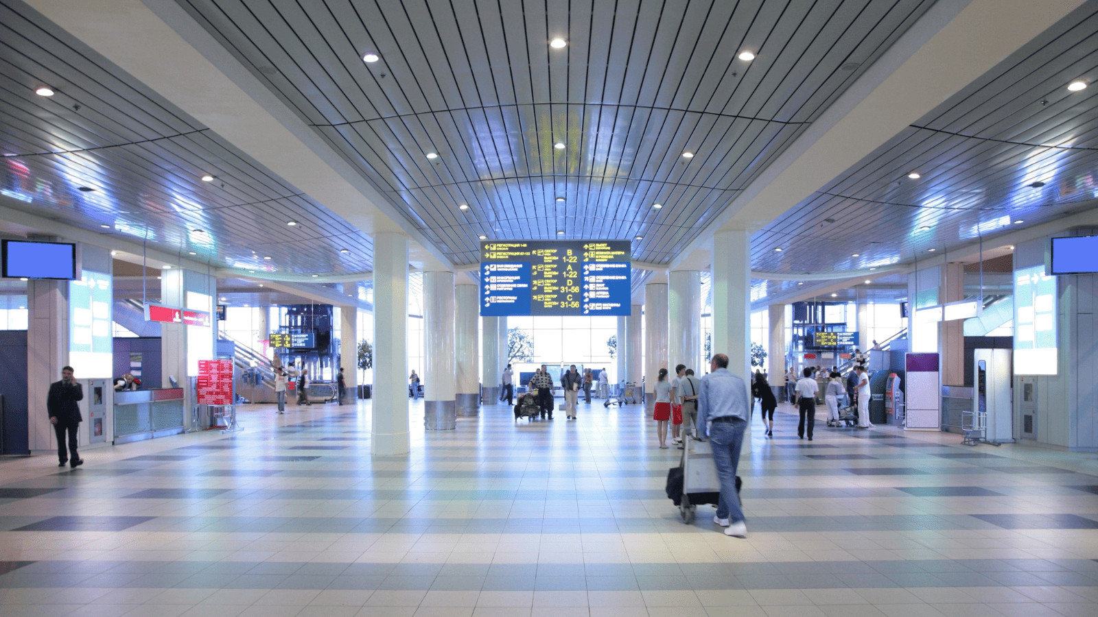 These 10 Travel Tips Will Help You Avoid Holiday Hullabaloo 9 Fly Off Peak