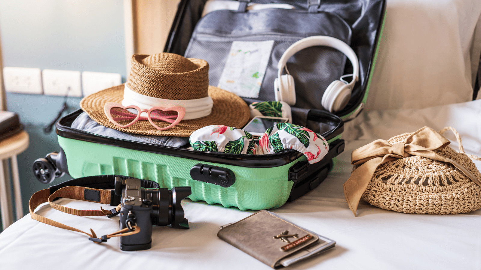 These 10 Travel Tips Will Help You Avoid Holiday Hullabaloo 3 Pack Light