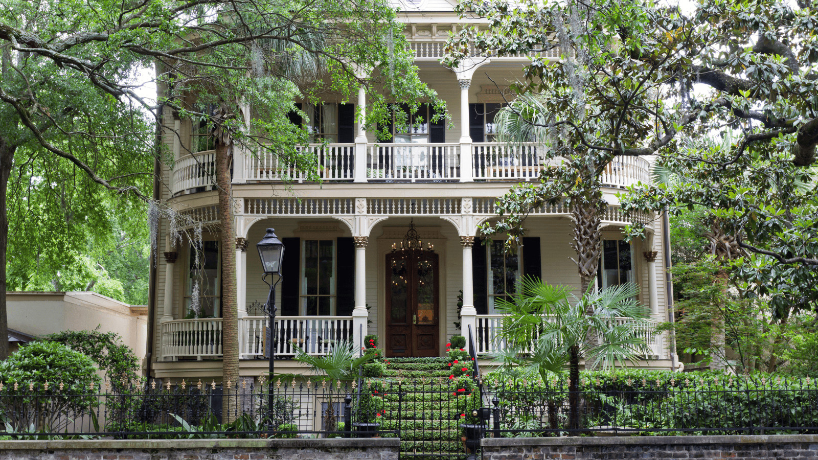 Reimagine Remote Work: 10 US Destinations Perfect for a Workcation 9 Savannah Georgia