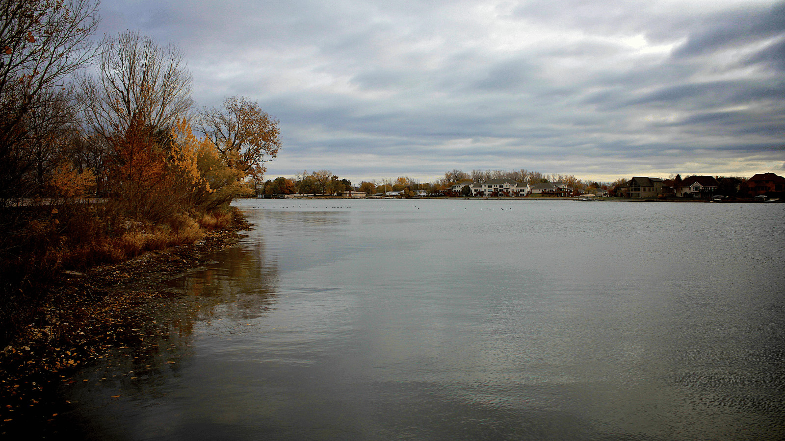 Experience Breathtaking Beauty at these Lakes in Nebraska 3 Carter Lake