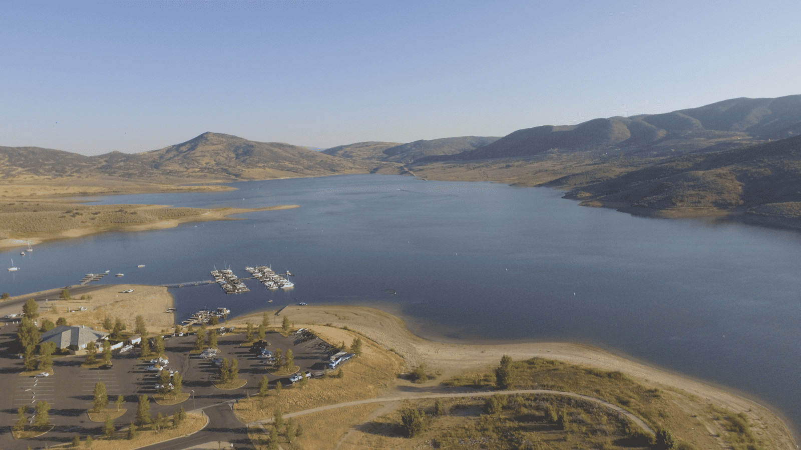 11 Must Visit Lakes in Utah: Uncover Breathtaking Scenery 8 Jordanelle Reservoir, Utah