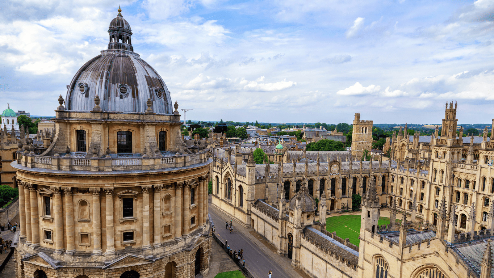 Retirement Wanderlust: 10 Epic Journeys to Make After a Lifetime of Hard Work 3 Oxfordshire, England