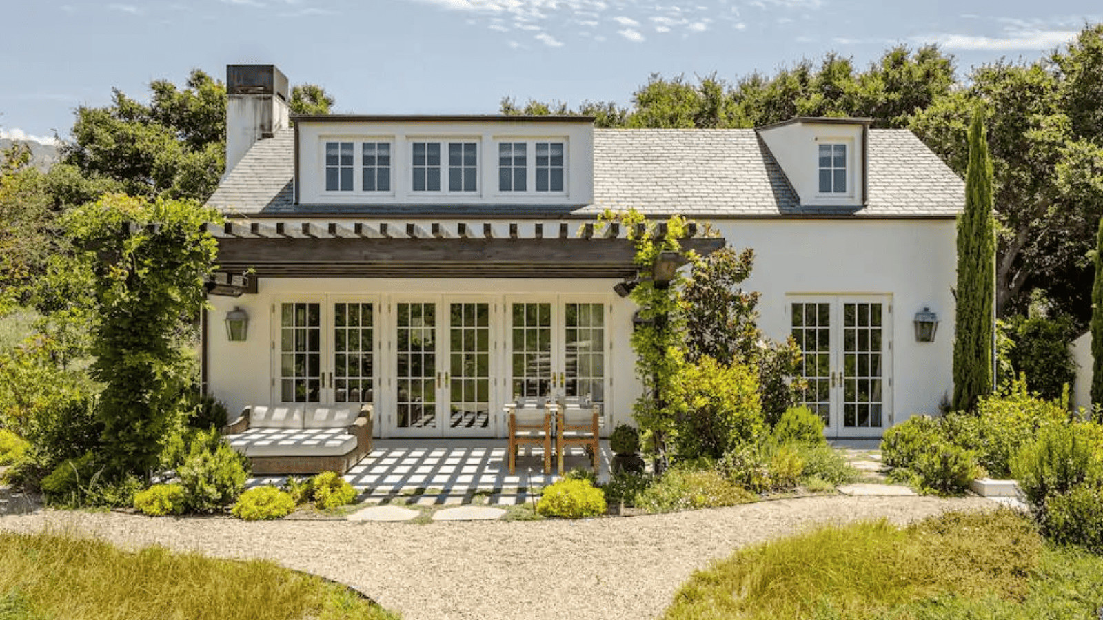 Gwyneth Paltrow's guesthouse