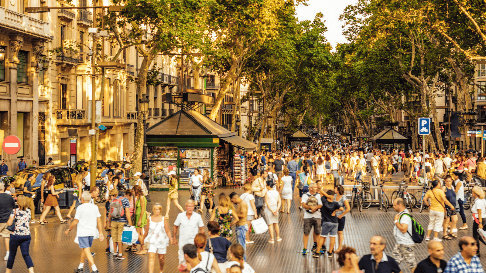 Tourism Turned Toxic: 11 Overcrowded Destinations 1 Las Ramblas, Barcelona