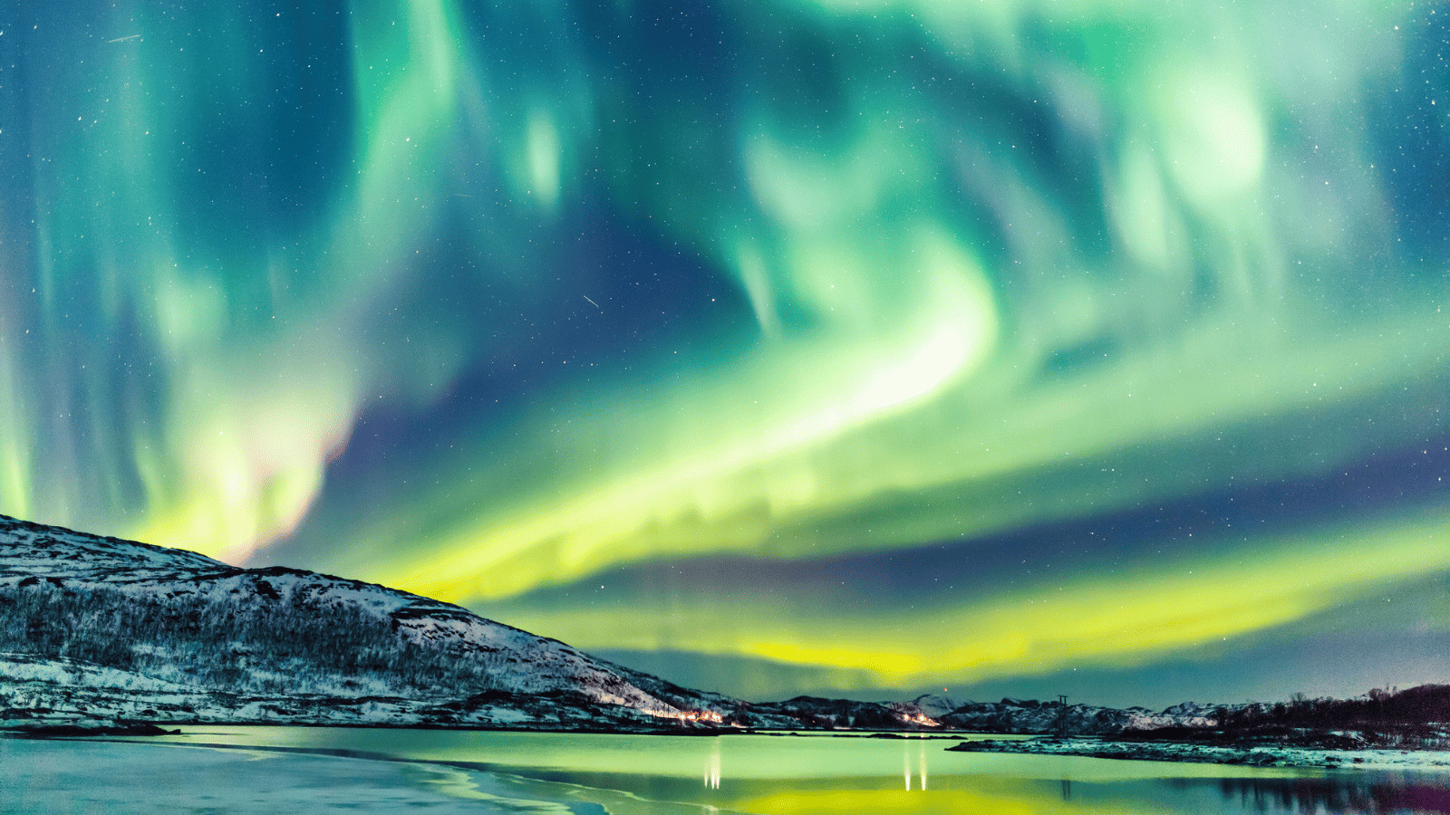 Retirement Wanderlust: 10 Epic Journeys to Make After a Lifetime of Hard Work 6 The Northern Lights