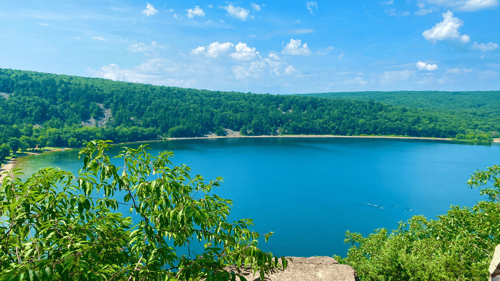 Lakes in Madison: Your Perfect Lakeside Vacation in Wisconsin 9 Devil's Lake, Wisconsin