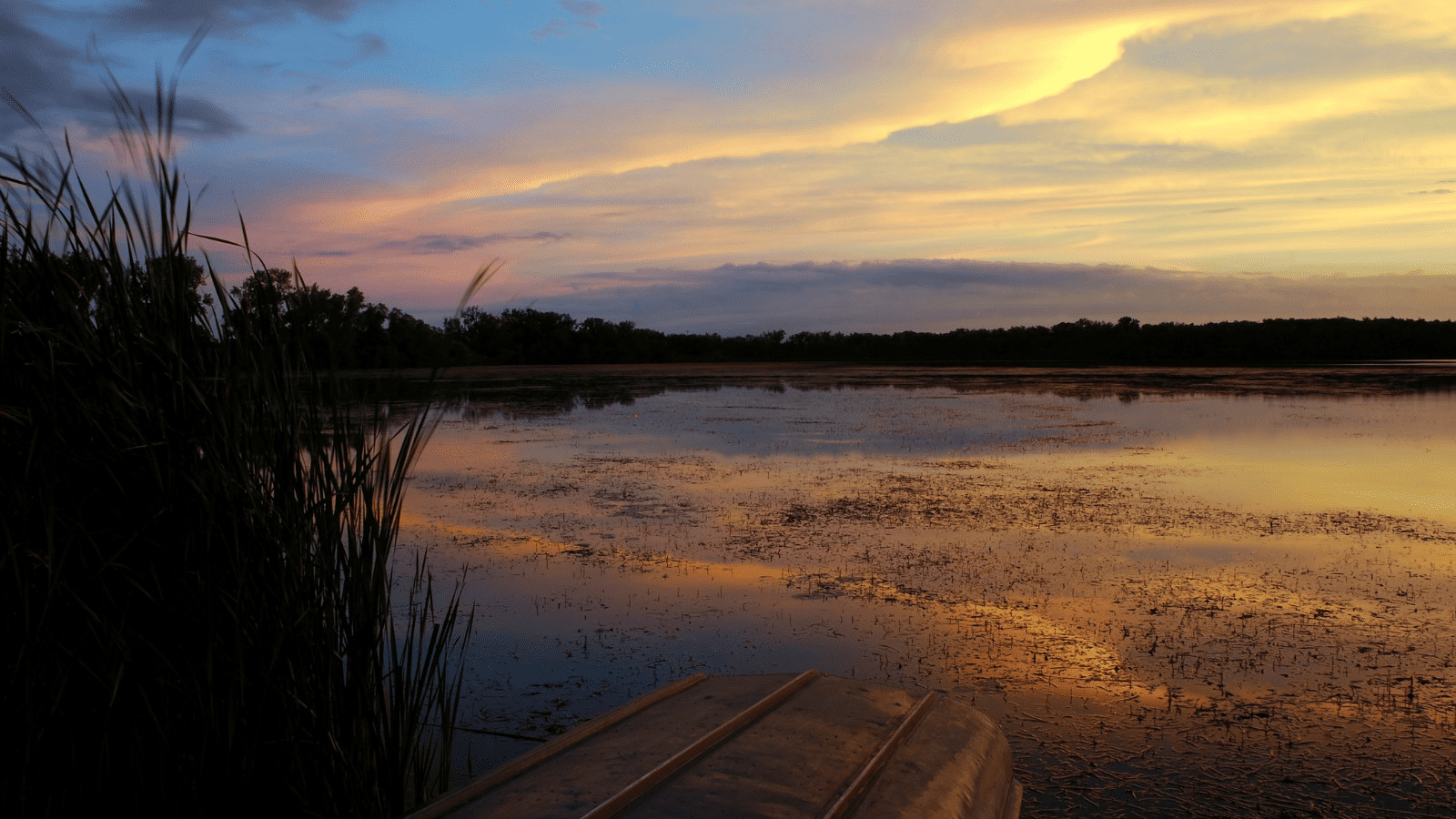Lakes in Madison: Your Perfect Lakeside Vacation in Wisconsin 3 Lake Wingra, Wisconsin