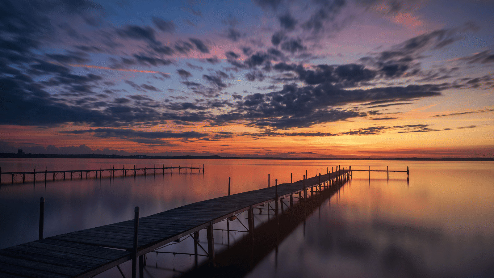 Lakes in Madison: Your Perfect Lakeside Vacation in Wisconsin 1 Lake Mendota, Wisconsin