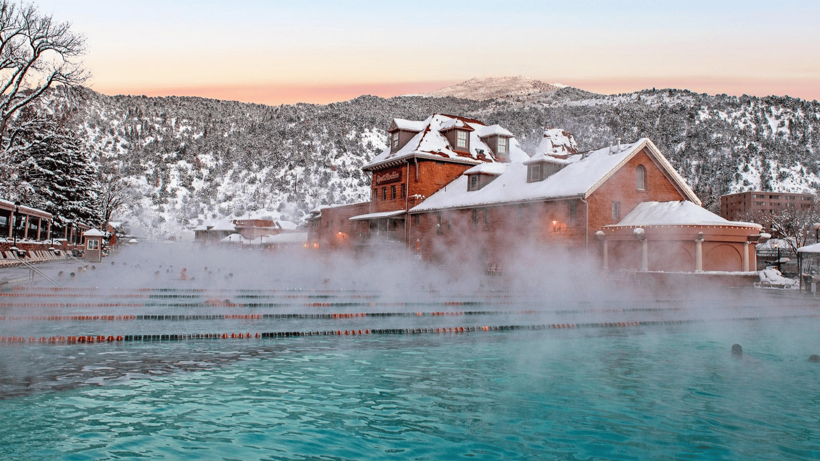 Dive into Luxury: America's Most Unforgettable Pool Escapes 4 Glenwood Hot Springs