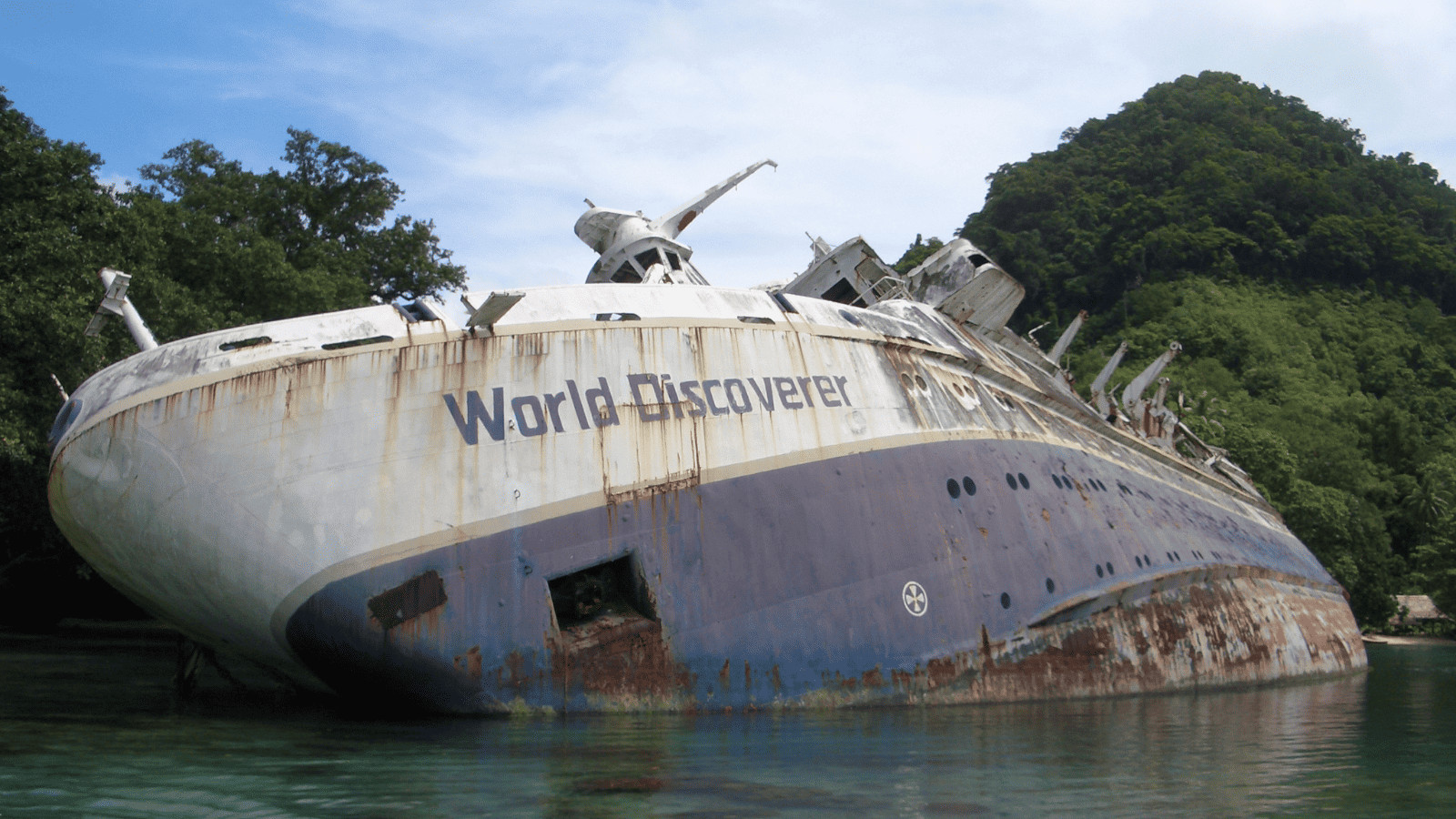 The Ocean's Mysteries: World's Most Intriguing Shipwreck Sites 6 MS World Discoverer