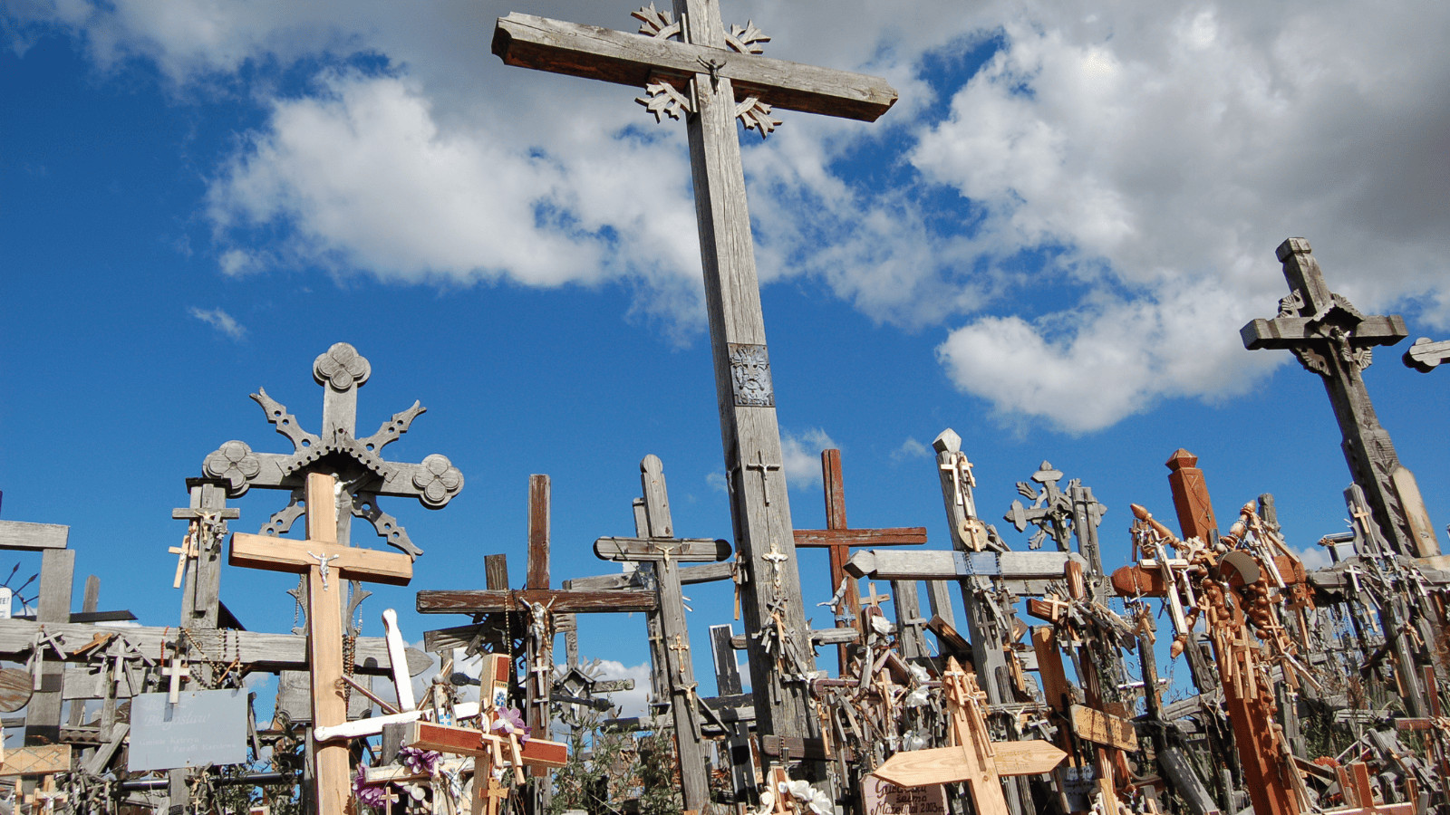 World's Top 10 Creepiest Destinations Revealed 6 The Hill of Crosses