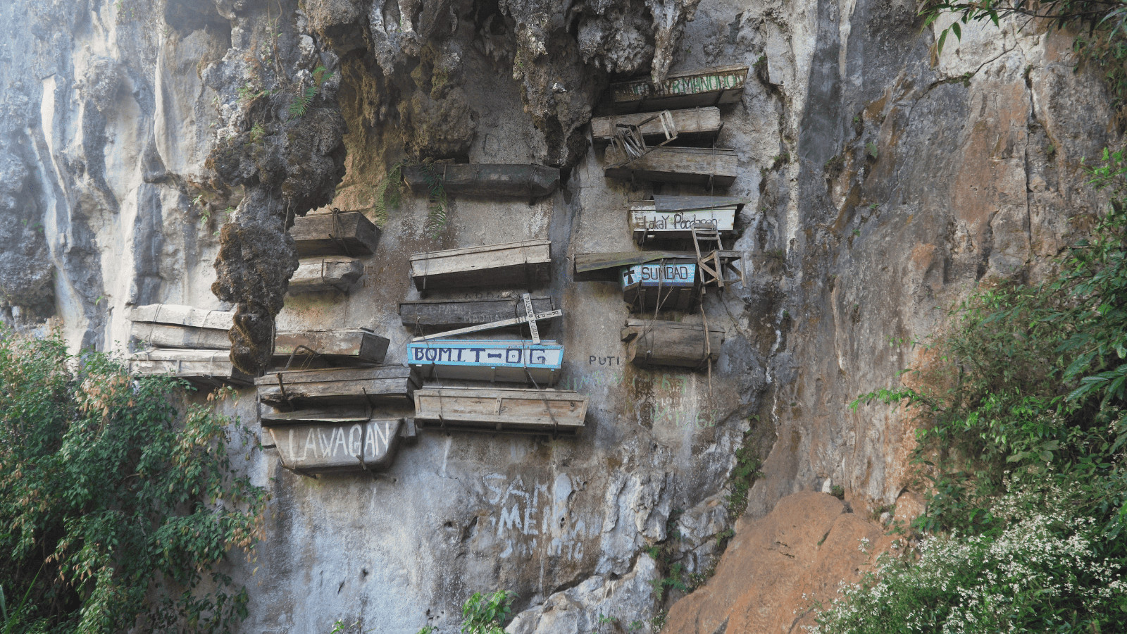 World's Top 10 Creepiest Destinations Revealed 7 Hanging Coffins, Philippines