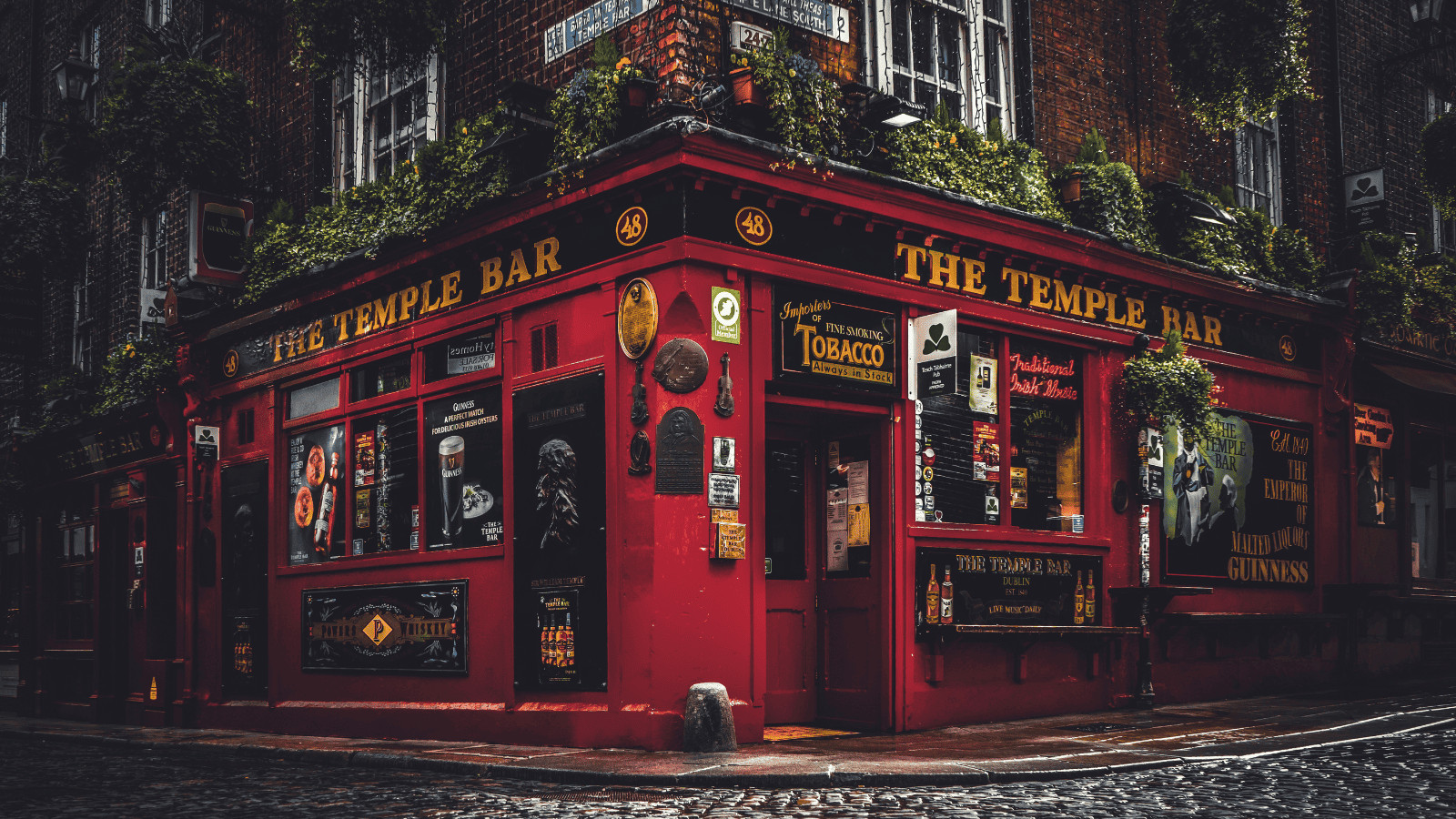 14 Must-Visit Cozy Fall Destinations for 2023 6 Dublin During Halloween