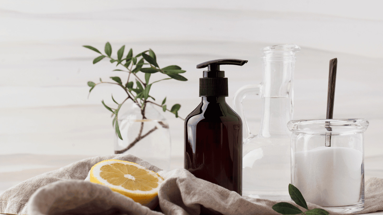 Travel Green: 10 Tips for Sustainable Journeys 8 Environmentally friendly Products
