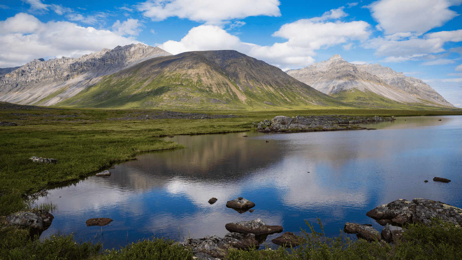 Off the Beaten Path: Unveiling America's Least Visited National Parks 3 Gates of the Arctic National Park and Preserve Alaska 1