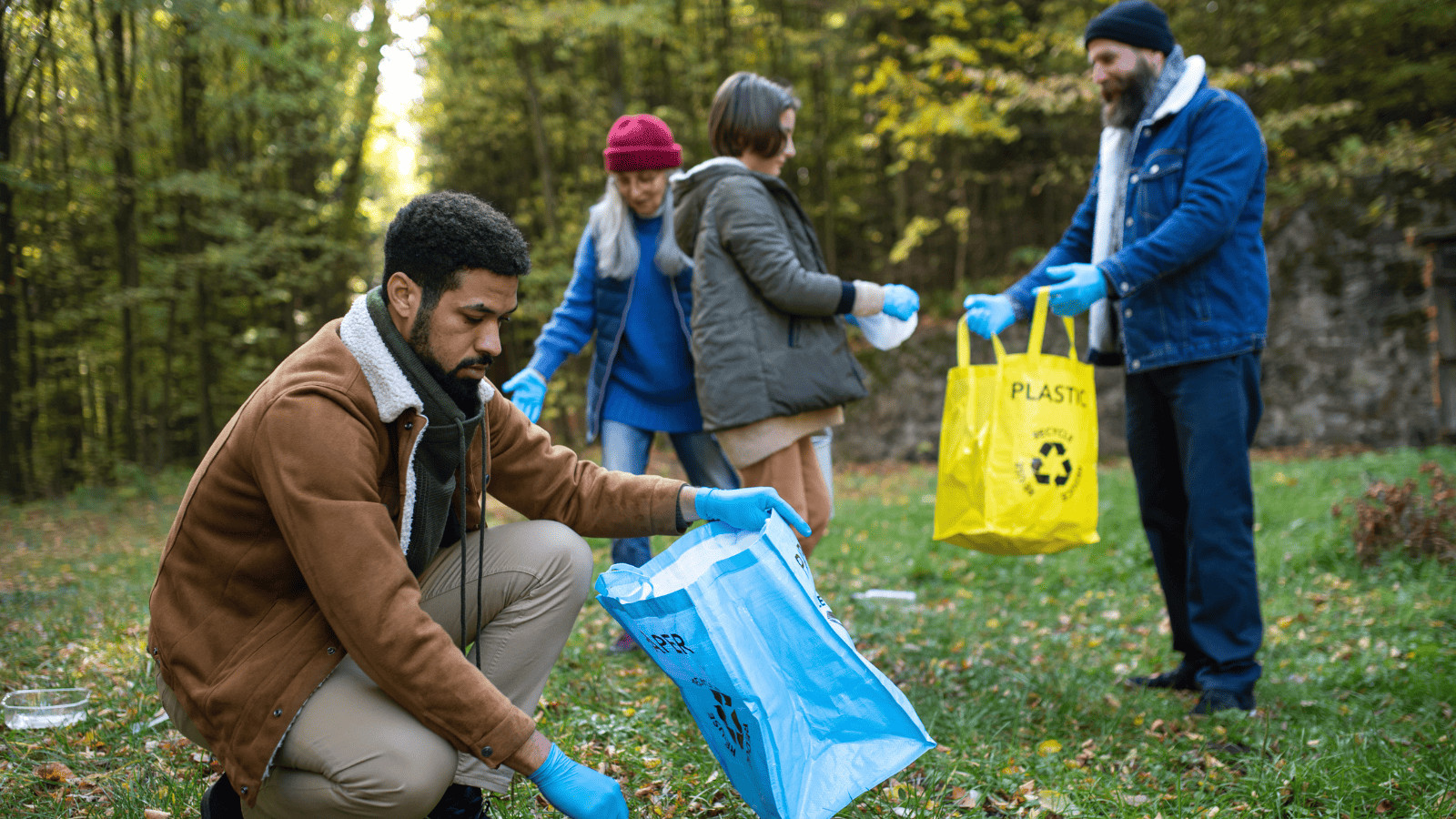 Travel Green: 10 Tips for Sustainable Journeys 3 Give Back