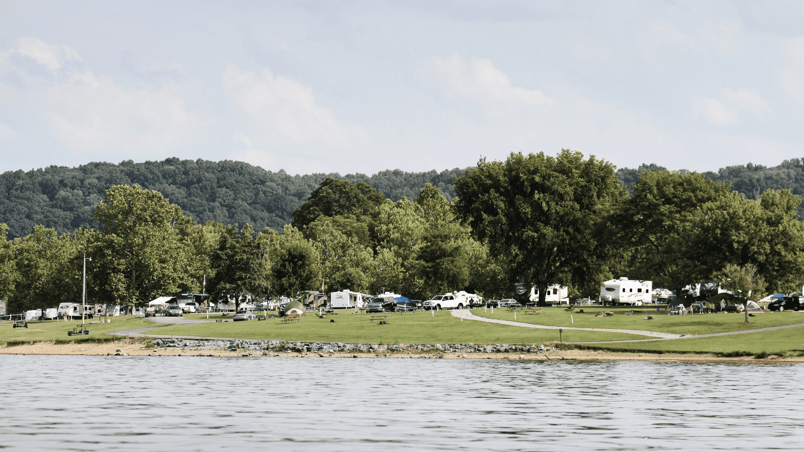 Green River Lake