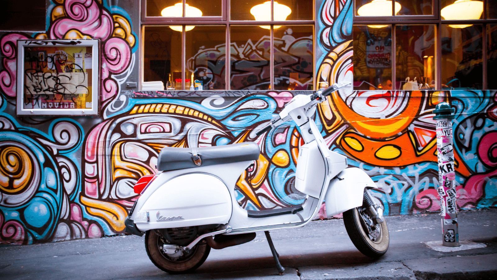Melbourne Magic: Discover Must-See Sights and Activities 2 Hosier Lane