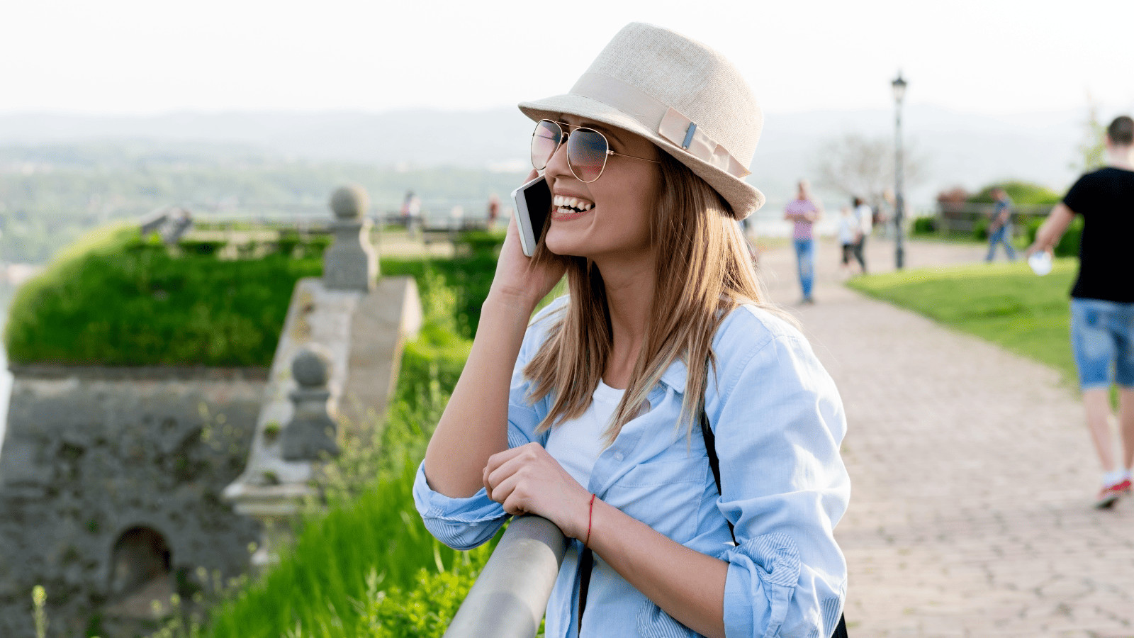 Taking a Gap Year? 11 Tips to Navigate the Journey 8 Keep in Touch with Friends