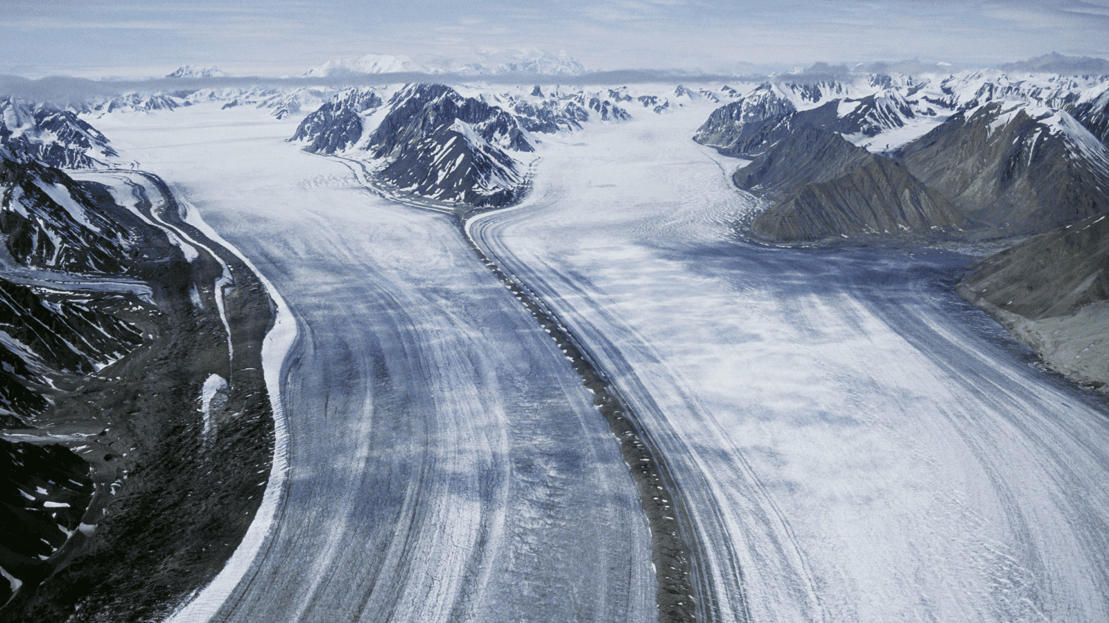 Canada’s Top 13 National Parks To Add to Your Bucket List 8 Kluane National Park