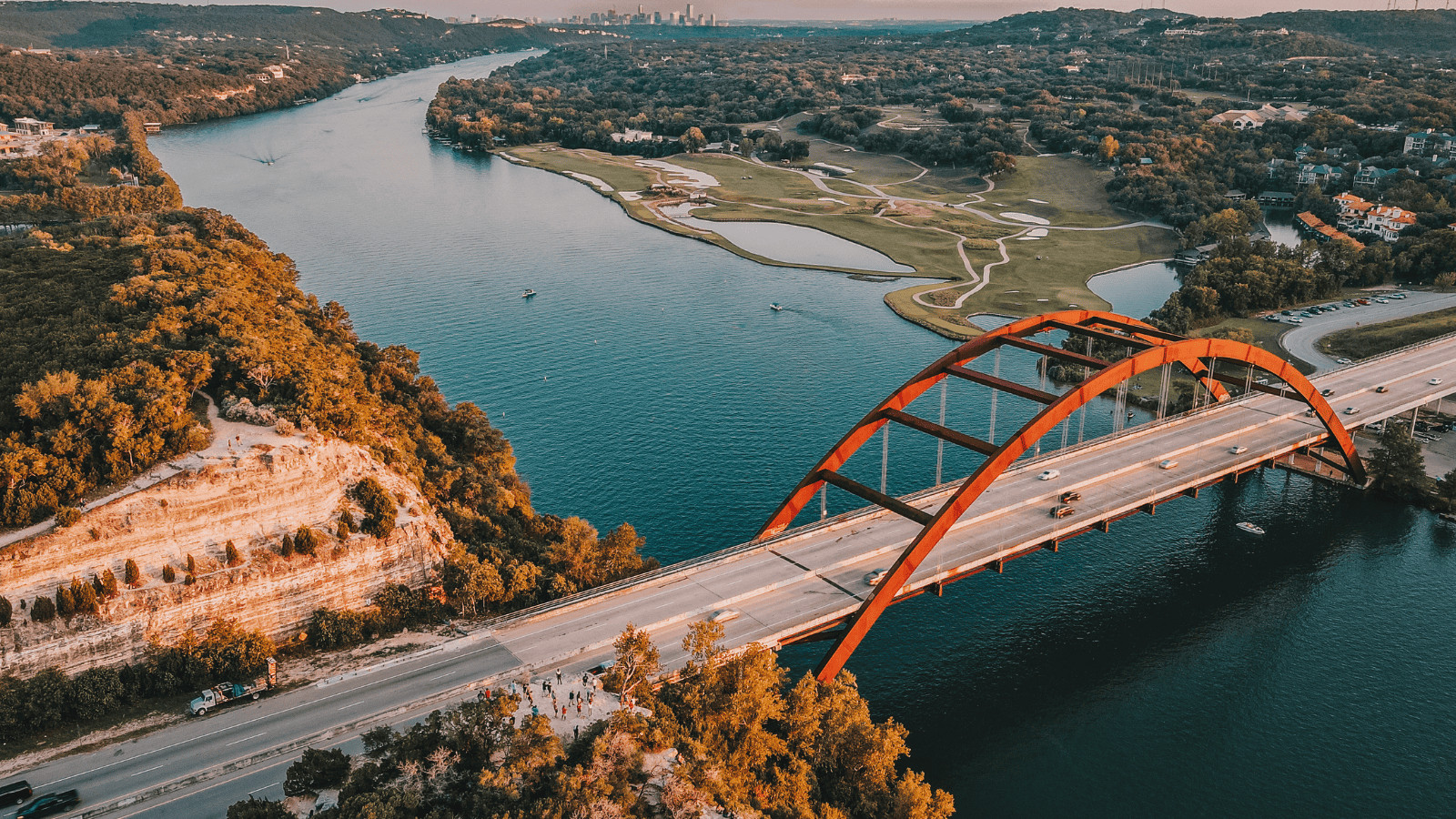 Uncover Tranquility: 11 Lakes in Austin Worth Visiting 4 Lake Austin