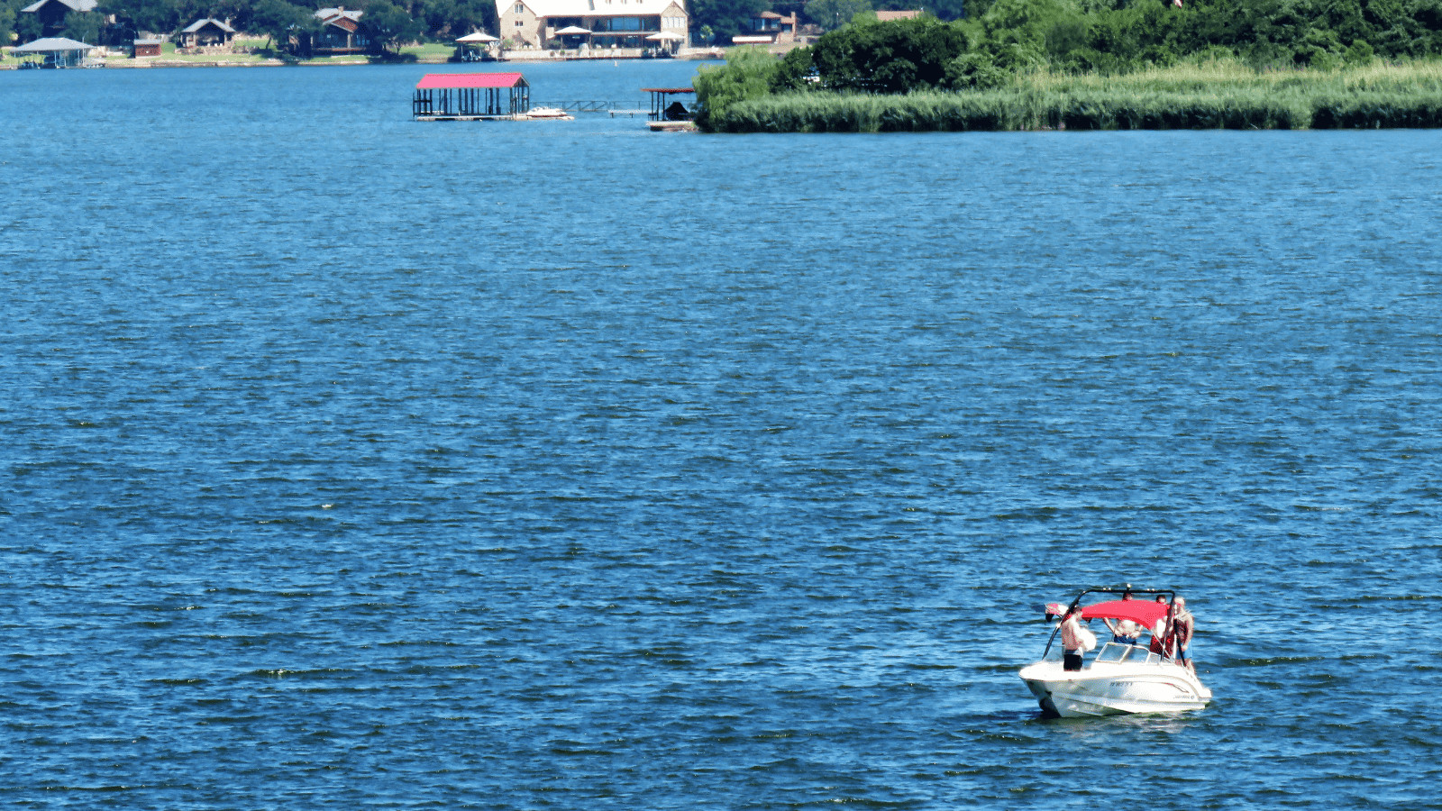 Lakes in Dallas: 15 Must-Visit Lakes for Your Next Vacation 15 Lake Granbury 1