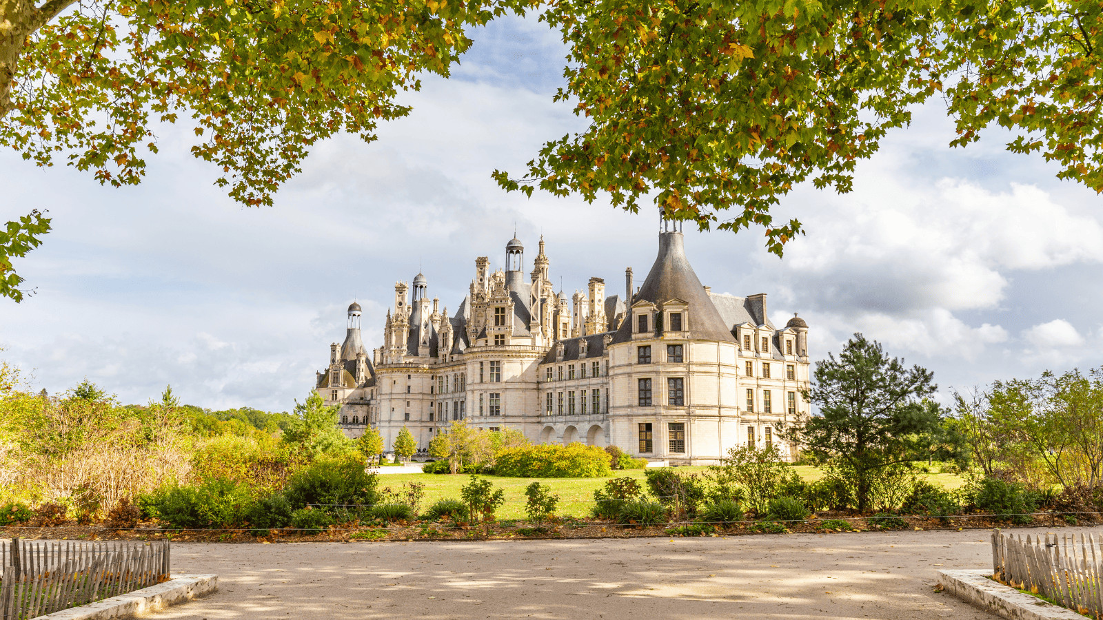 One-Day Wonders: 11 Unmissable European Escapades You Can See in a Day 11 Loire Valley France