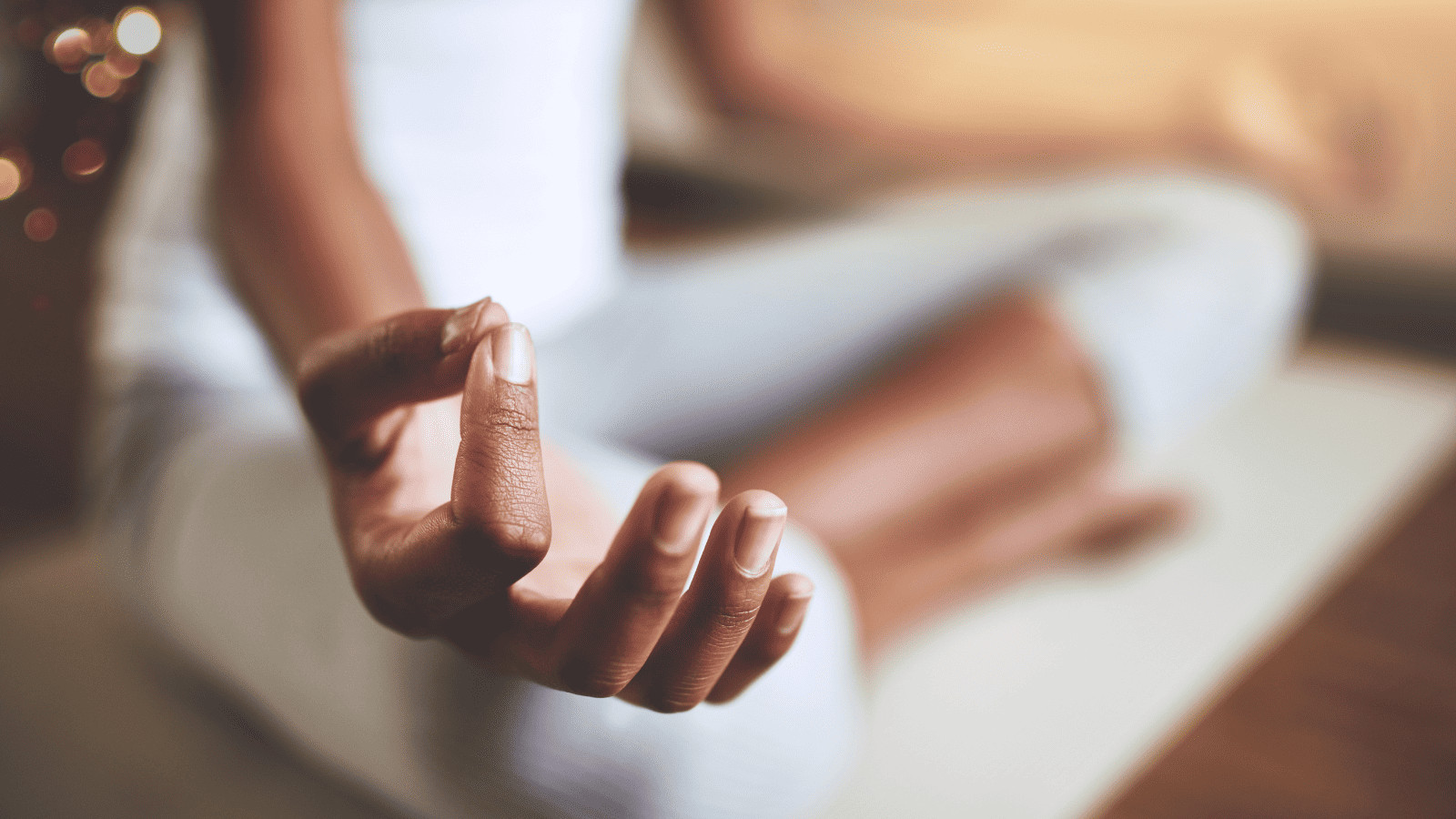 10 Secret Strategies to Love Your Long Layover 7 Meditating