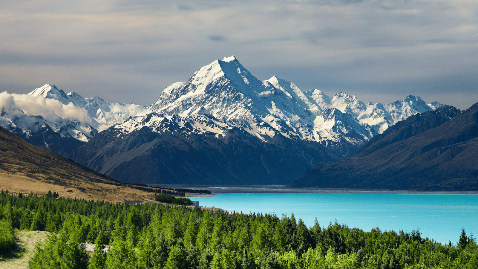 The Top 14 Countries Where Nature Reigns Supreme! 9 New Zealand 2