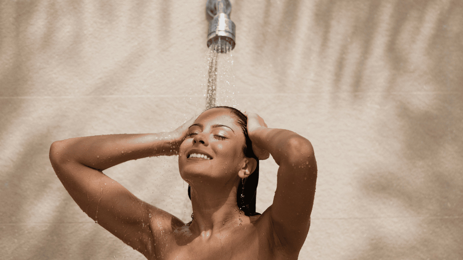 10 Secret Strategies to Love Your Long Layover 9 Public Shower