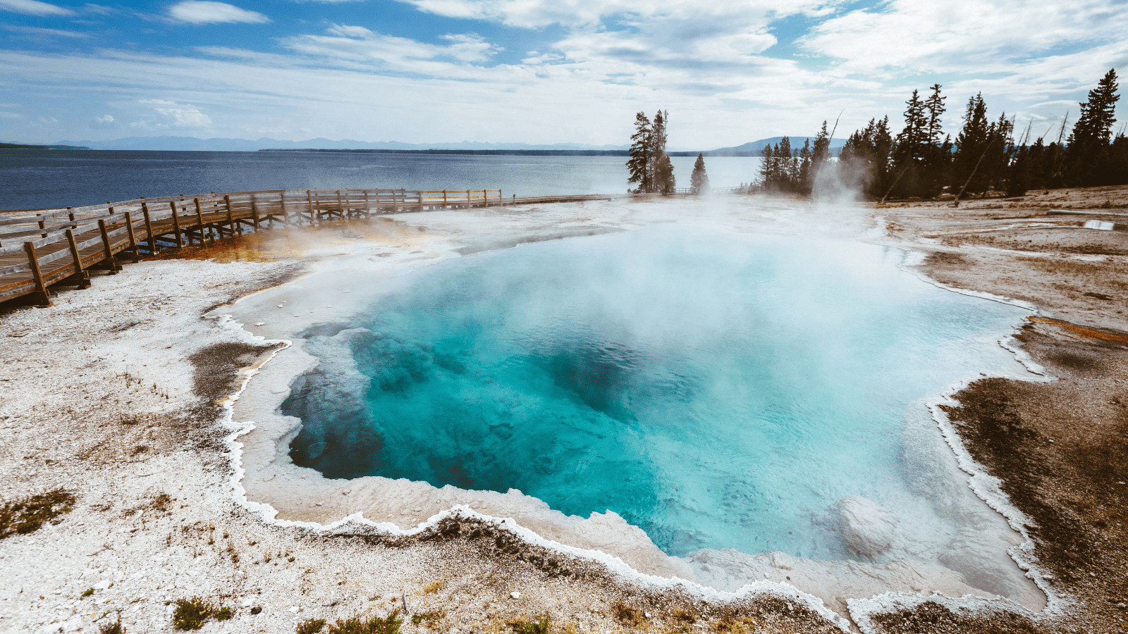 The 15 Best US Family-Friendly Vacation Destinations 13 Yellowstone National Park Wyoming