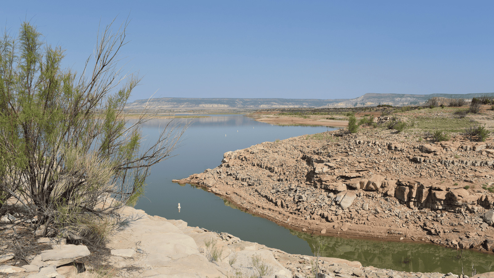 The Must-Visit Lakes in NM for an Unforgettable New Mexico Adventure 7 Abiquiu Lake Canva