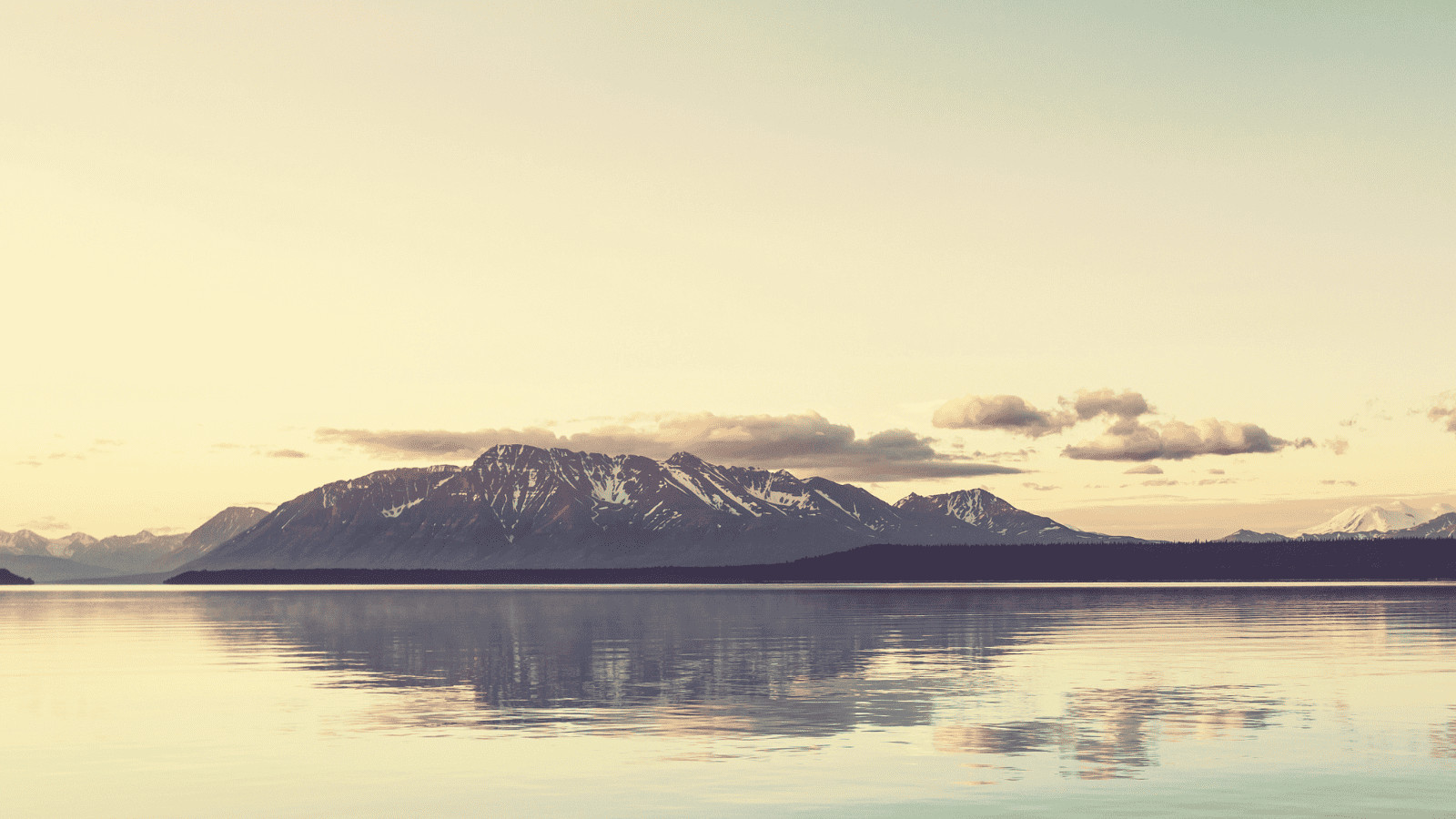 Unlock Natural Wonders: 13 Best Lakes in Alaska 11 Aleknagik Lake Canva