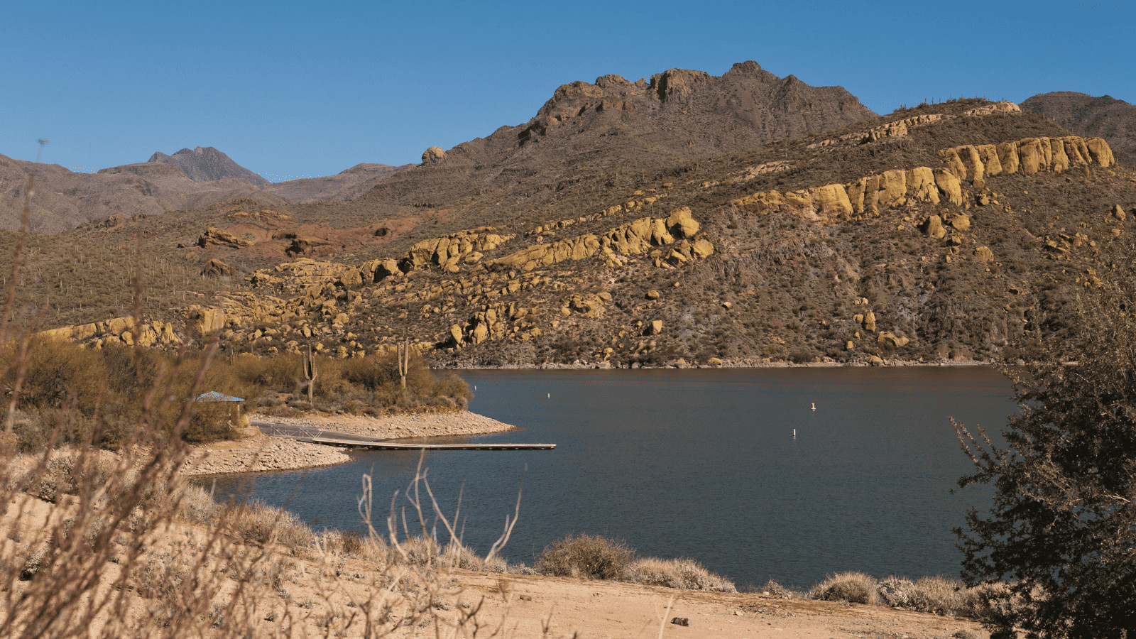 Desert Oasis: Exploring the Best Lakes in Phoenix 2 Bartlett Lake