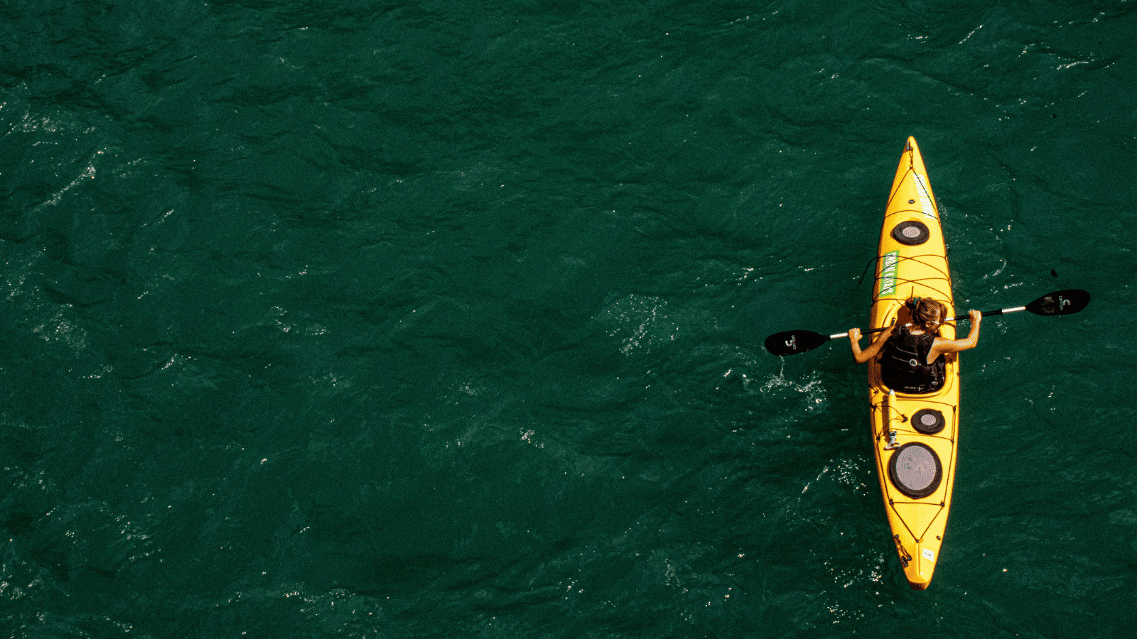 15 Best Lakes Near Houston: Adventure Awaits 6 Kayaker