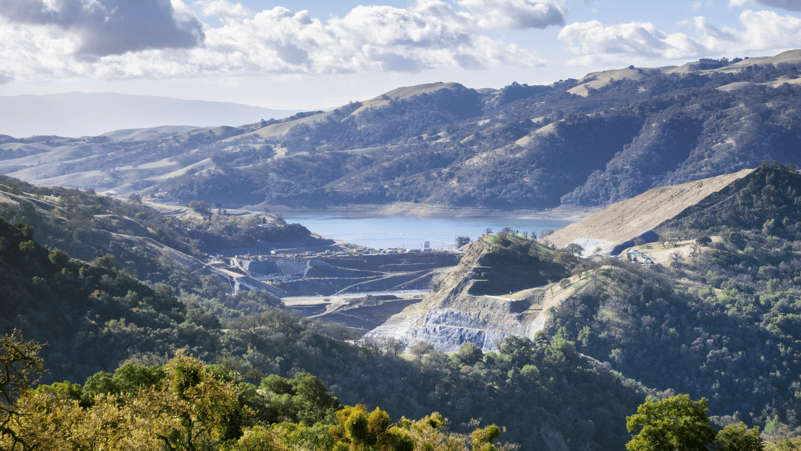 13 Best Lakes in San Jose for Exploring 12 Calaveras Reservoir, California