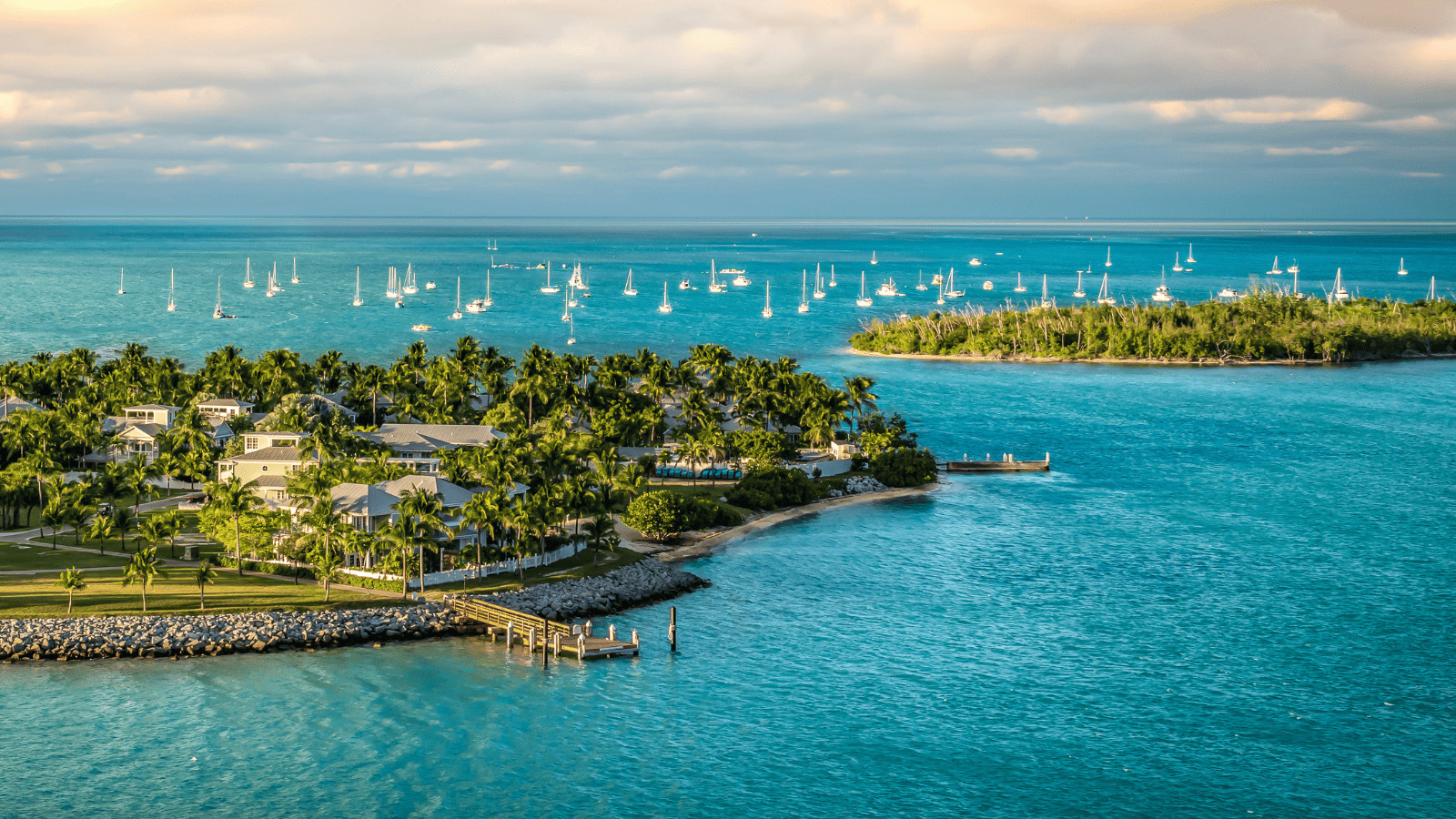 Paddleboard Paradise: 10 Must-Visit U.S. Destinations for SUP Enthusiasts 5 Florida Keys